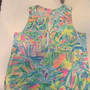 Lilly Pulitzer XL Essie top